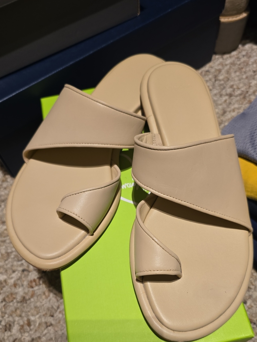 Vince Leather Sandals